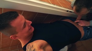RealityDudes: Fit Cutie Fingers Lube for Ripped Jock's Plunge