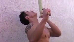 cumfu.com: Stroking His Way Through Summer Nights