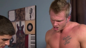 NextDoorBuddies: Riding the Hard Dicks