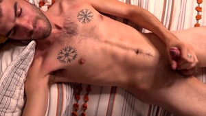 PitsAndPubes: Sneaky Solo Fun With A Hairy Chested Hottie