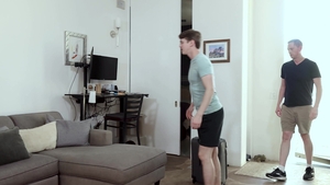 Family Dick: Dilf Brody brings heat to their home