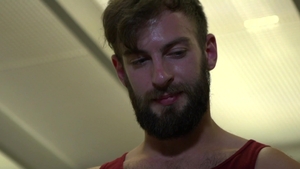 Bro Seeking Bro: A Gym Encounter Between Two Hungry Hunks